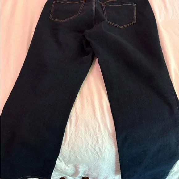 Gloria Vanderbilt Dark Blue Amanda Straight Leg Jeans - Picture 3 of 4